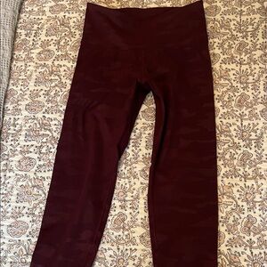 Old Navy Active Elevate legging Go-dry Maroon Size M